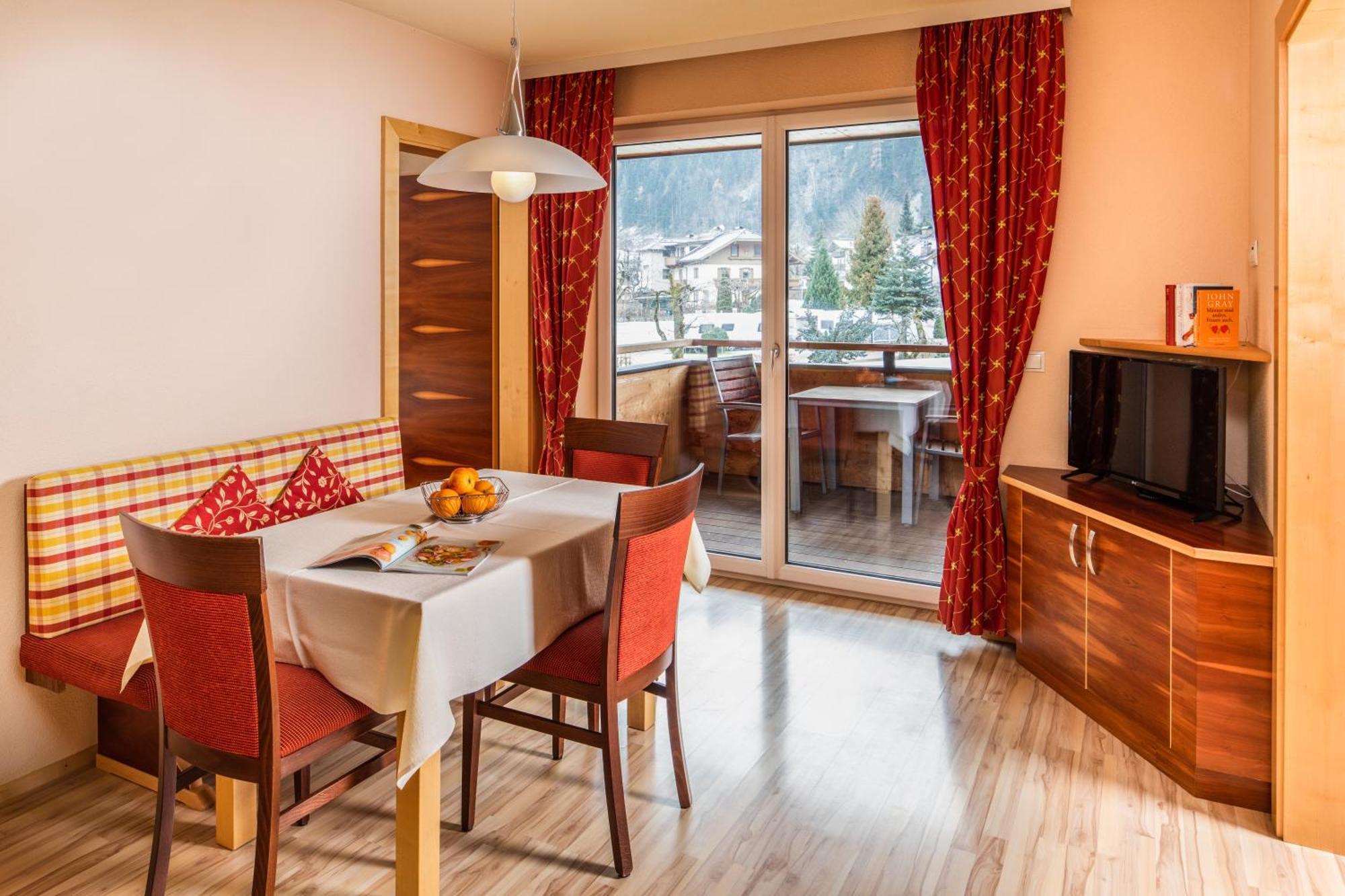 Apparthaus & Chalets Hofer Zell am Ziller Ngoại thất bức ảnh